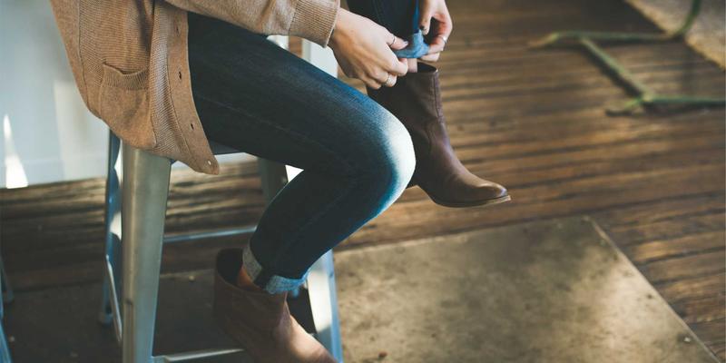 PC家居照明全攻略：从护眼台灯到氛围灯带，打造科学收纳与舒适生活百货空间